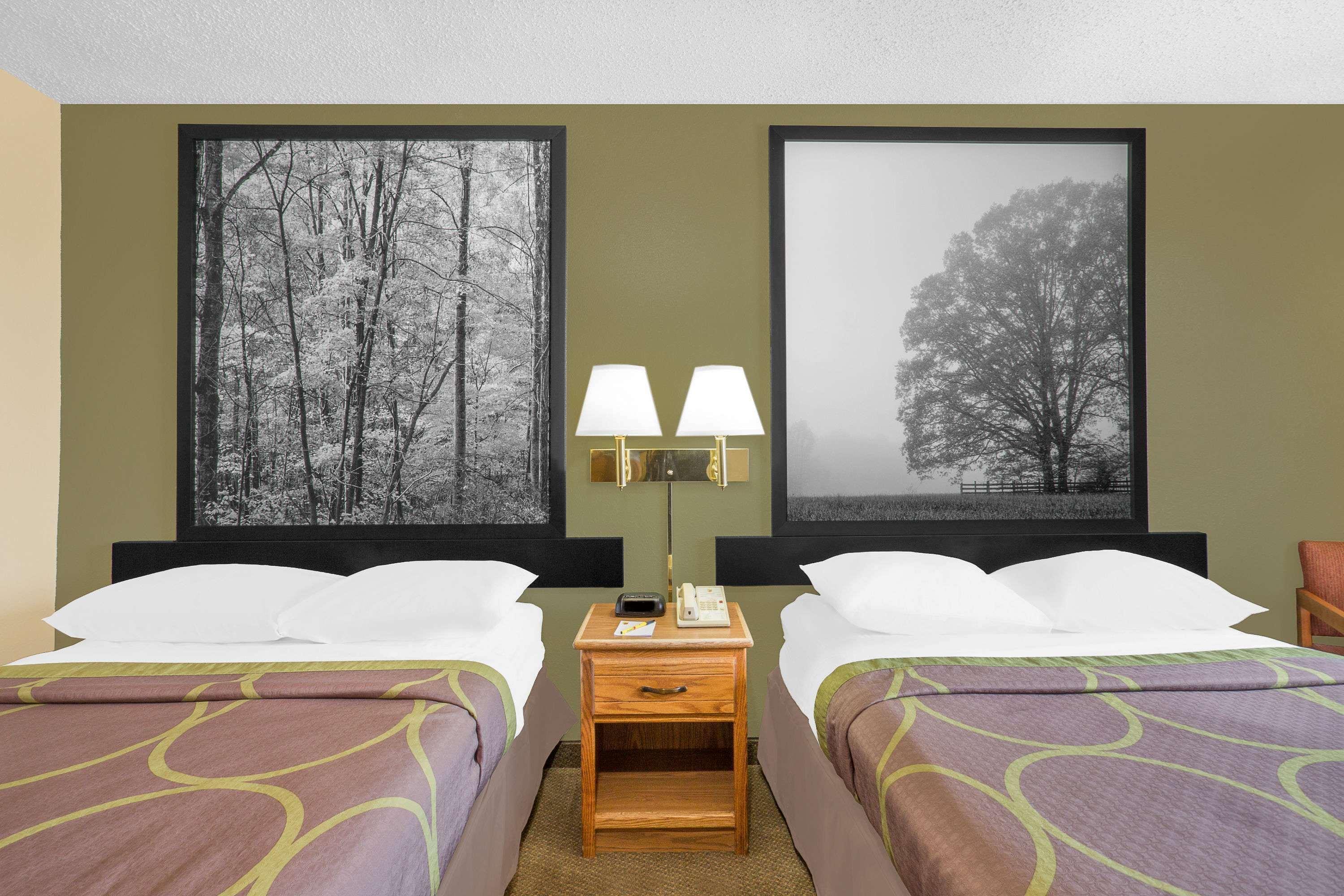 Super 8 By Wyndham Roanoke Va Motel Luaran gambar