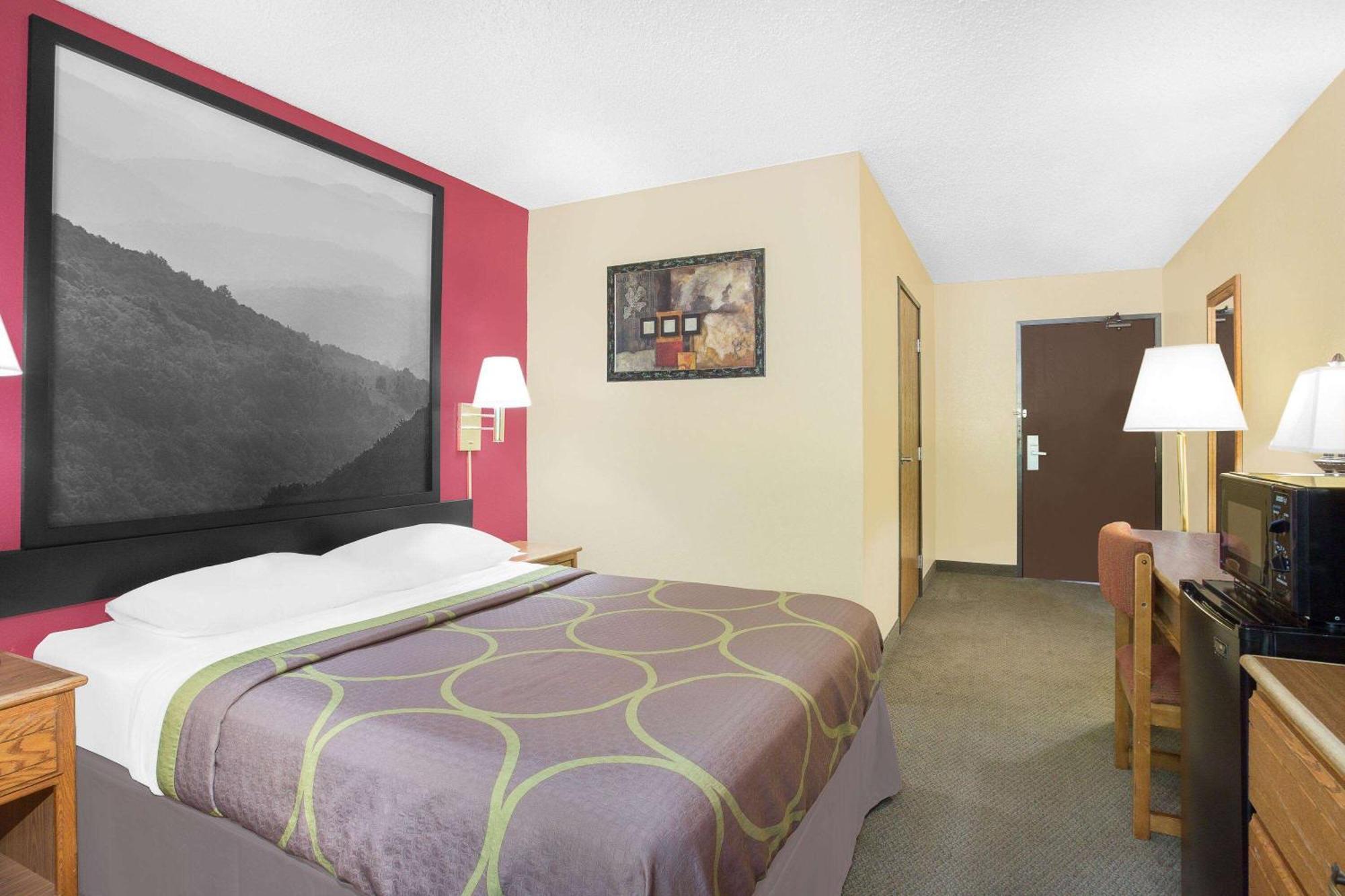 Super 8 By Wyndham Roanoke Va Motel Luaran gambar