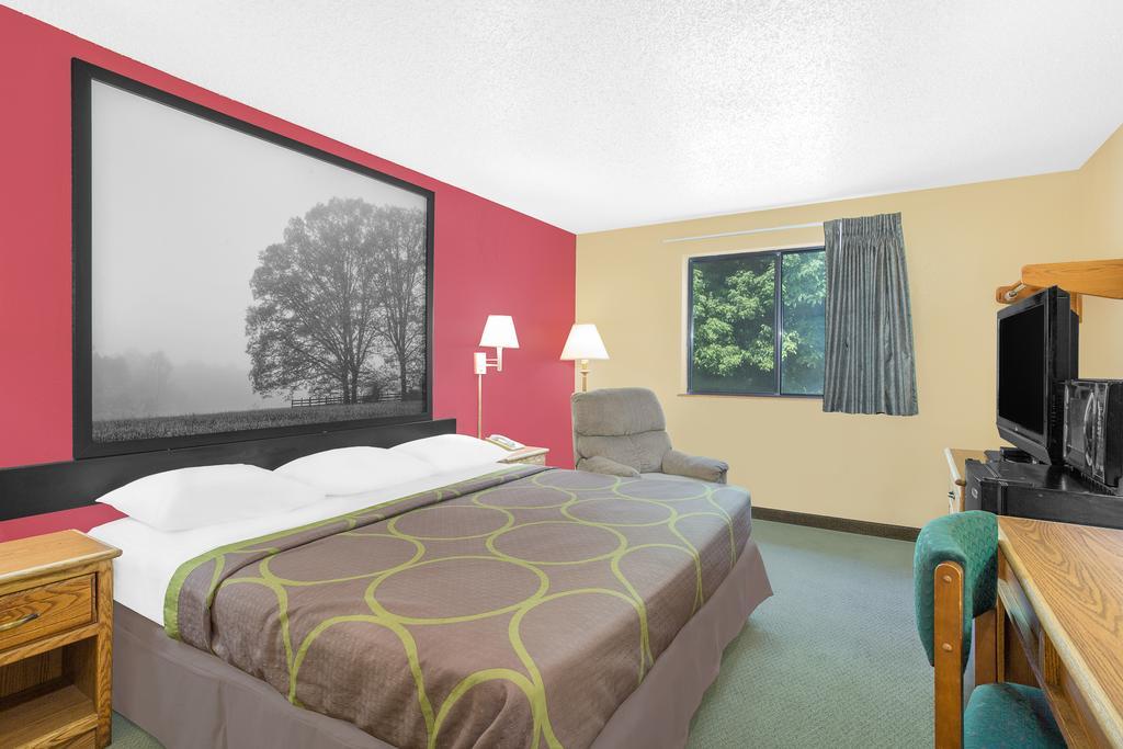 Super 8 By Wyndham Roanoke Va Motel Luaran gambar